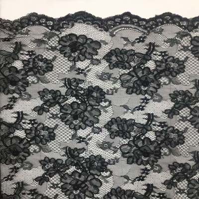 Francia zsinórozott csipke